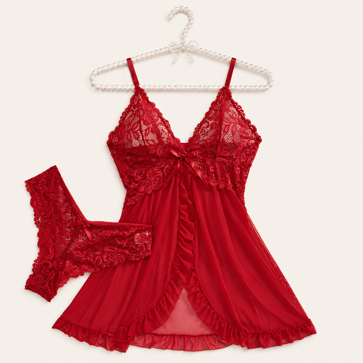 Nuisette en dentelle avec culotte assortie