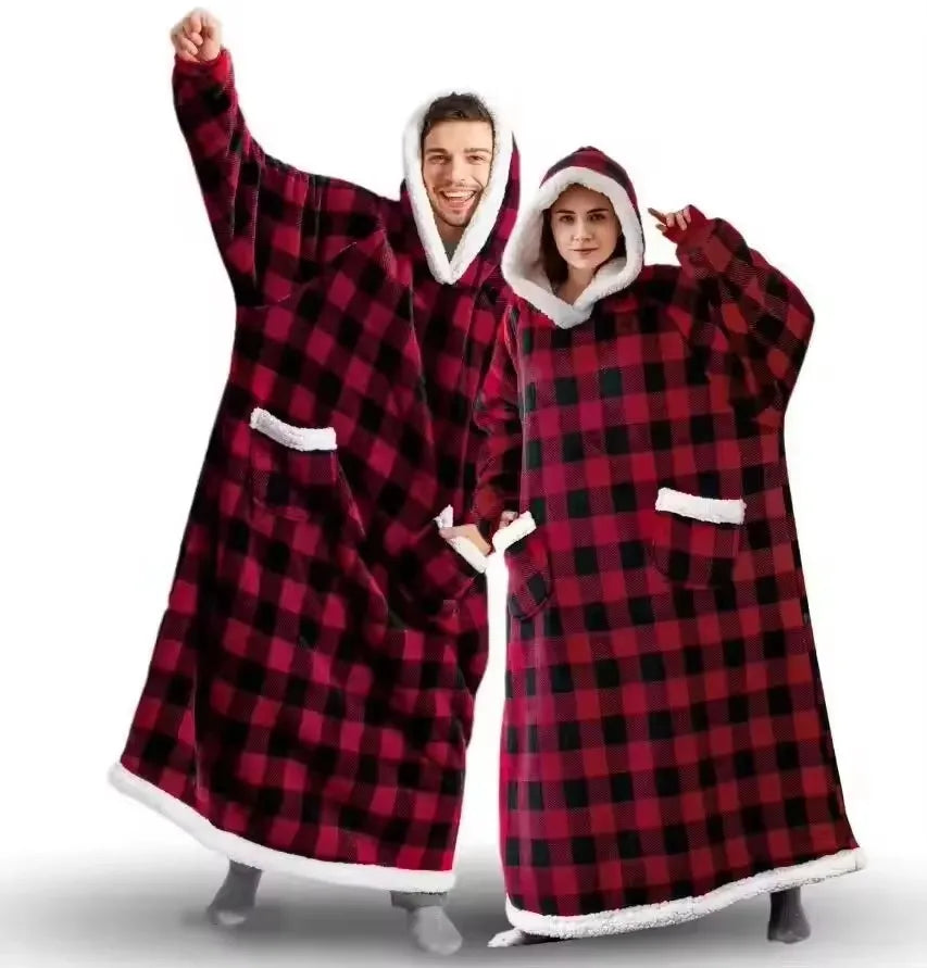 Pyjama plaid en polaire rouge et noir quadrillé pour femmes et hommes , très long et épais, avec capuche et deux poches, idéal pour se réchauffer à la maison 
