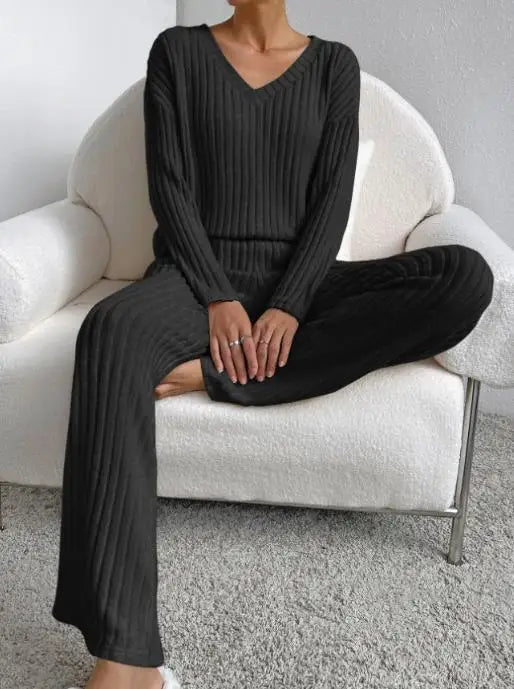 Pyjama femme noir à rayures, ensemble col V confortable avec pantalon large et poches